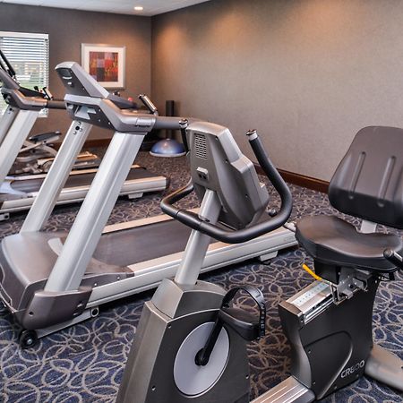 Holiday Inn Express Hotel & Suites York By Ihg Екстер'єр фото