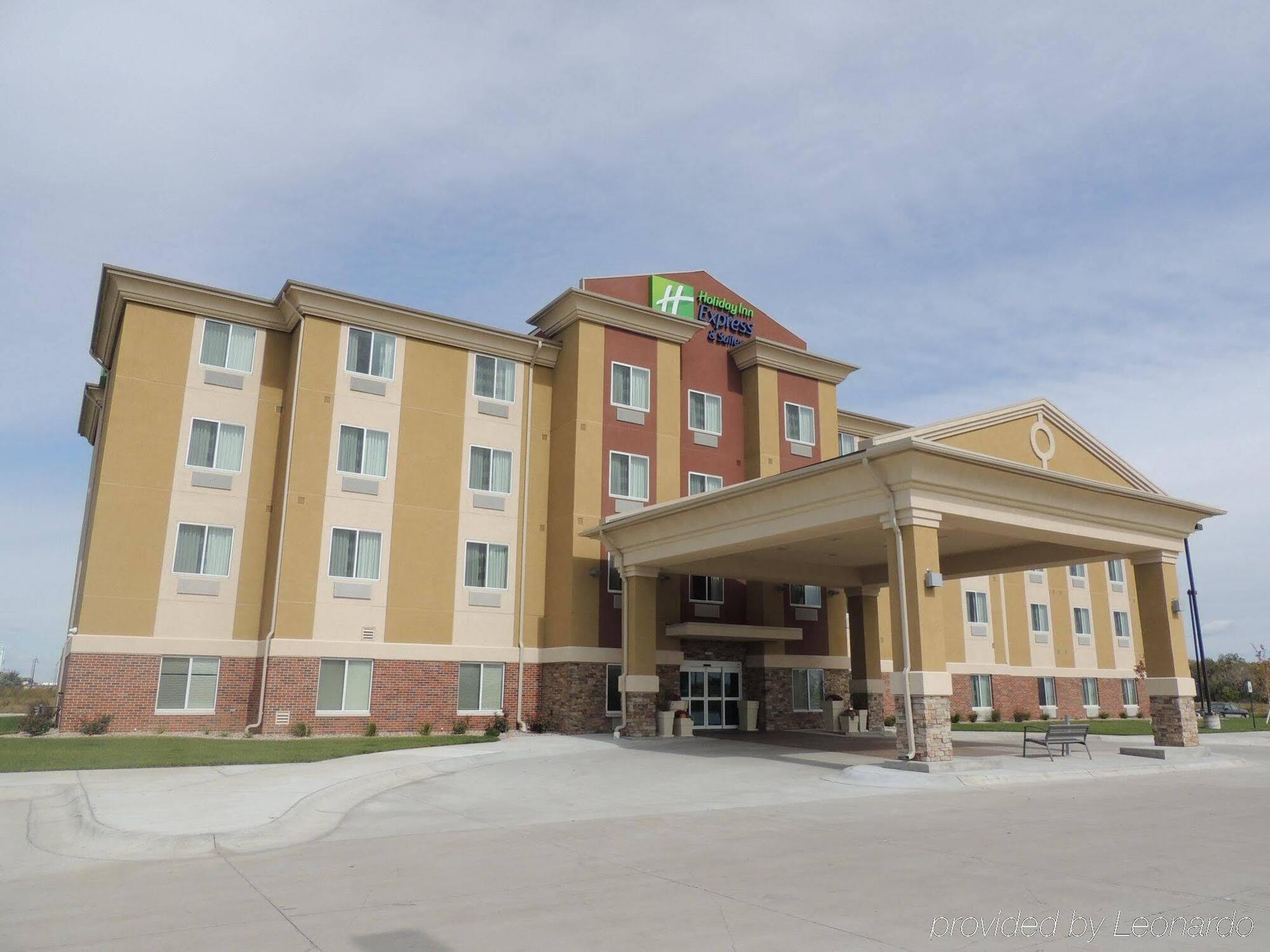 Holiday Inn Express Hotel & Suites York By Ihg Екстер'єр фото